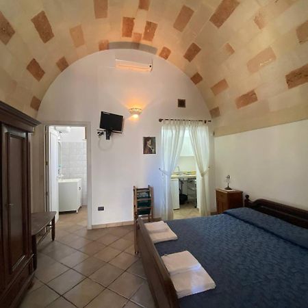 Masseria Montanari Carpignano Salentino Bagian luar foto