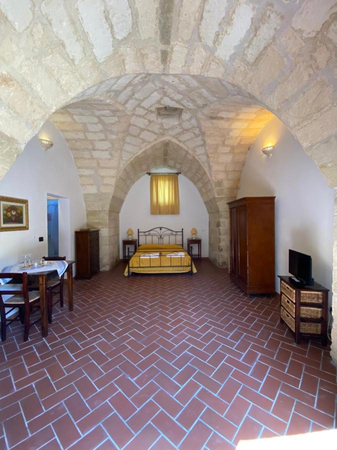 Masseria Montanari Carpignano Salentino Bagian luar foto
