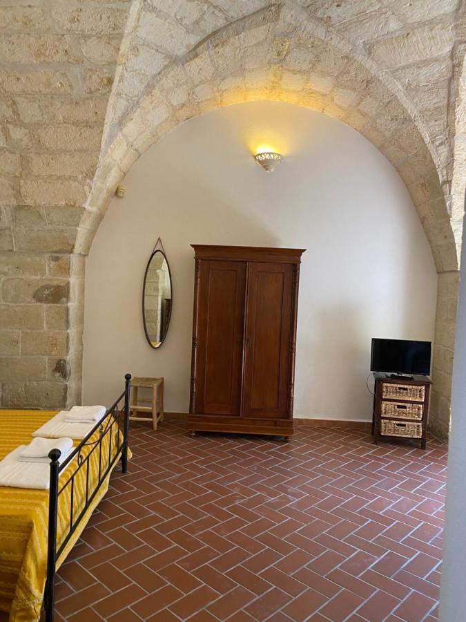 Masseria Montanari Carpignano Salentino Bagian luar foto