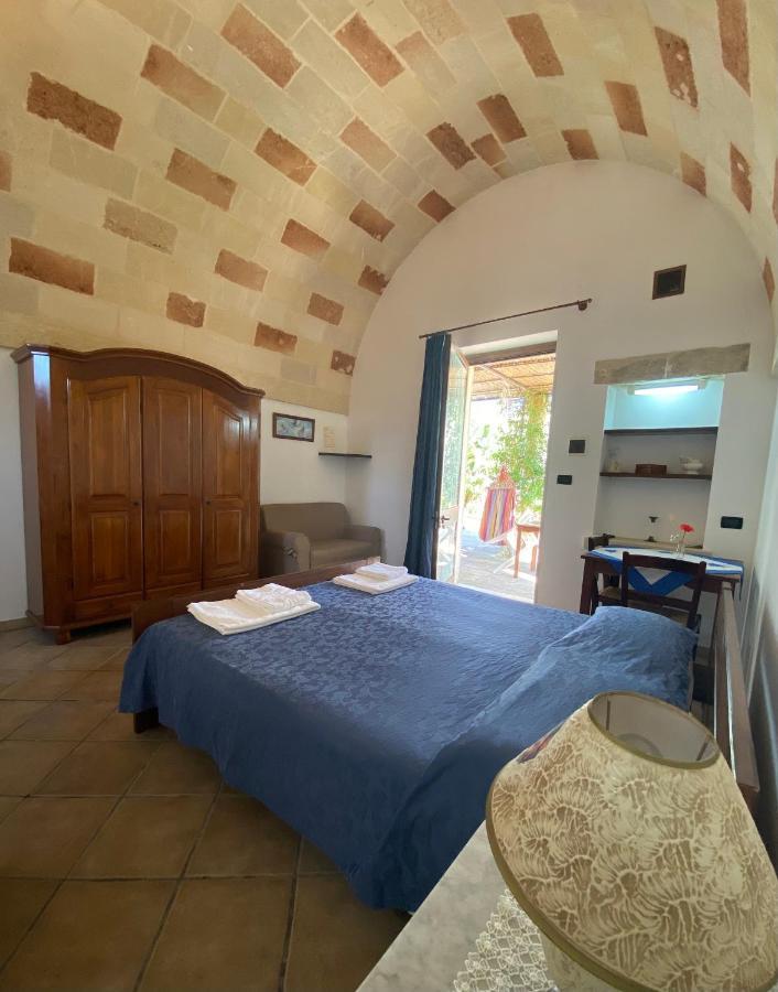 Masseria Montanari Carpignano Salentino Bagian luar foto
