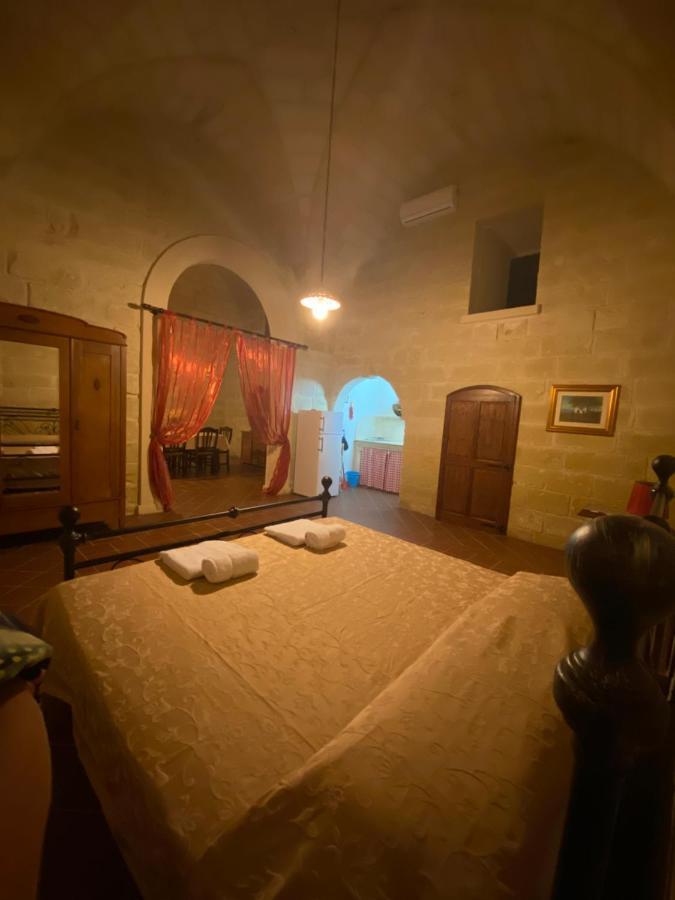 Masseria Montanari Carpignano Salentino Bagian luar foto