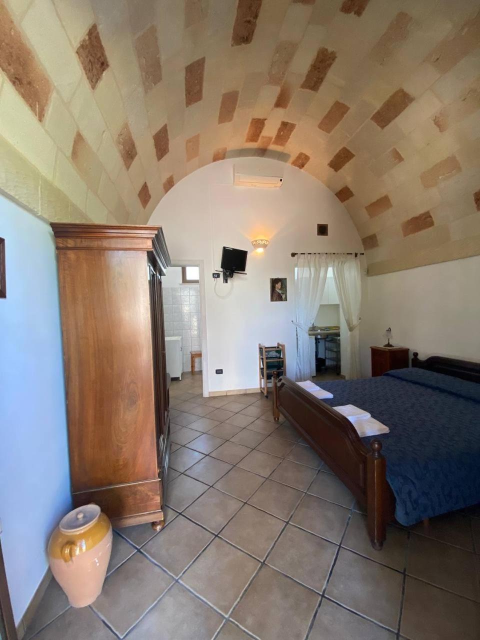Masseria Montanari Carpignano Salentino Bagian luar foto